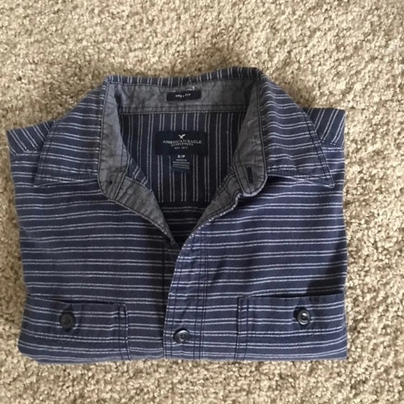 Men’s American eagle button up shirt - Picture 2 of 2